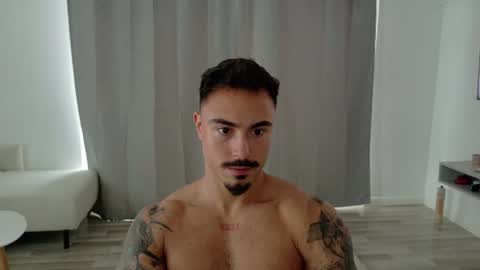 Snapshot of master_lukass chatting on 06/12/26, 10:25 master_lukass online show from 06/12/26, 10:25
