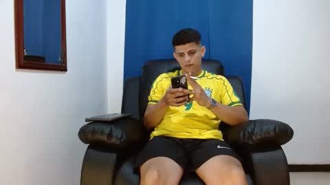 Snapshot of master_melo chatting on 11/05/25, 07:25 master melo online show from 11/05/25, 07:25