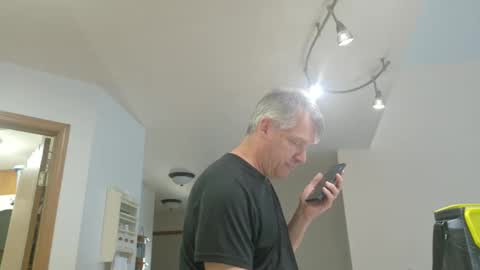 Master Thorn online show from 09/18/25, 08:33