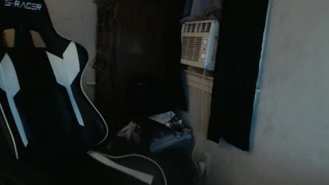 Snapshot of masterbatemike1 chatting on 05/30/26, 08:44 MasterbateMike online show from 05/30/26, 08:44
