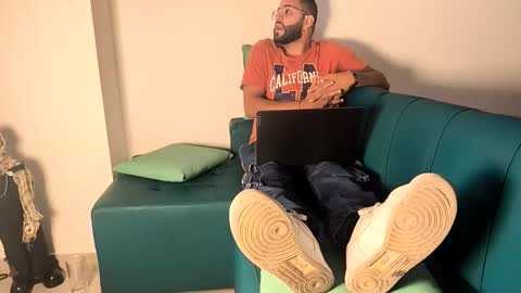 Alex online show from 10/20/25, 07:36