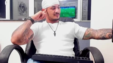 Snapshot of masterchris12 chatting on 12/10/24, 09:11 masterchris12 online show from 12/10/24, 09:11