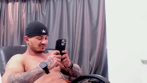 Snapshot of masterchris12 chatting on 12/16/24, 06:53 masterchris12 online show from 12/16/24, 06:53