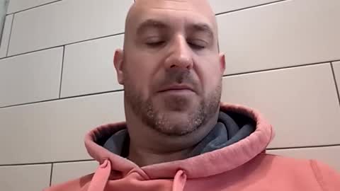 Snapshot of masterclass69er chatting on 11/06/25, 09:43 Bob online show from 11/06/25, 09:43