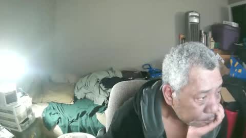 Snapshot of mastercontroller65 chatting on 02/05/25, 10:41 mastercontroller65 online show from 02/05/25, 10:41