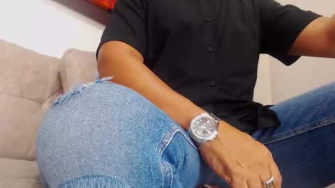 Snapshot of masterdickjuicy chatting on 12/18/25, 03:12 Lord bbc online show from 12/18/25, 03:12