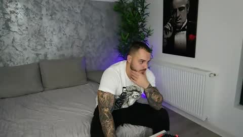 Snapshot of masterkingmuscle chatting on 02/05/26, 09:52 masterkingmuscle online show from 02/05/26, 09:52