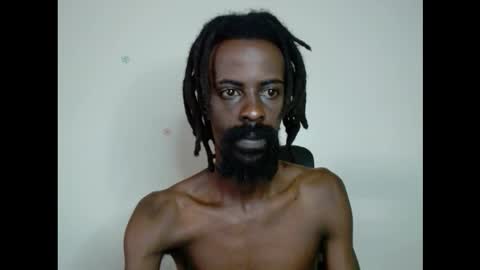 Snapshot of masterr_bate chatting on 11/17/25, 06:41 Marl online show from 11/17/25, 06:41