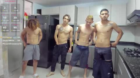 Snapshot of masters_sexx chatting on 02/11/25, 05:29 Team Cris Darwin- Fernando- Stiven- David online show from 02/11/25, 05:29