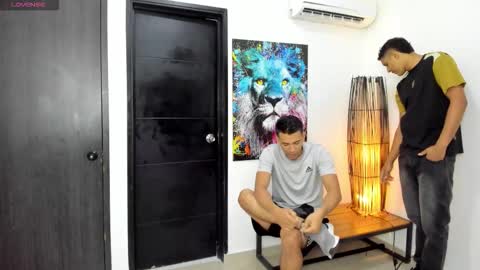 Snapshot of masters_sexx chatting on 09/11/25, 11:21 Team Cris Darwin- Fernando- Stiven- David online show from 09/11/25, 11:21