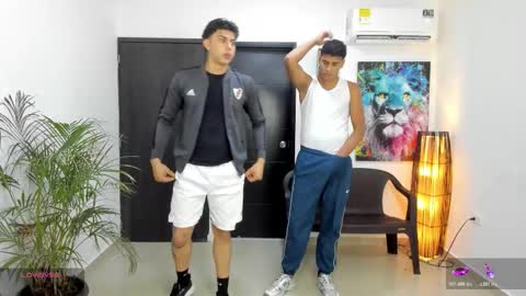 Snapshot of masters_sexx chatting on 11/06/25, 11:11 Team Cris Darwin- Fernando- Stiven- David online show from 11/06/25, 11:11