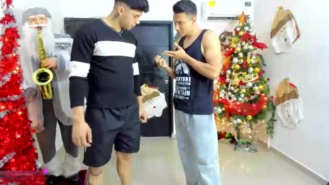 Team Cris Darwin- Fernando- Stiven- David online show from 12/22/25, 11:29