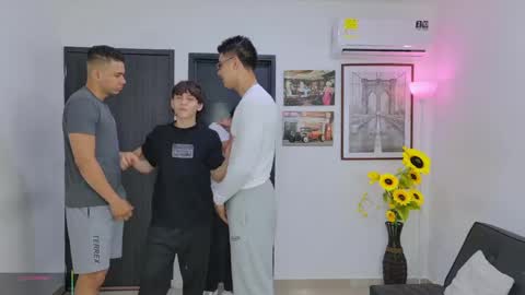 Team Cris Darwin- Fernando- Stiven- David online show from 05/22/26, 11:16