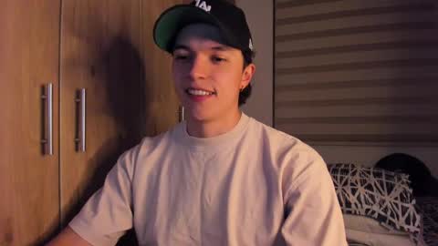 mastrangelo_x online show from 09/26/25, 03:32