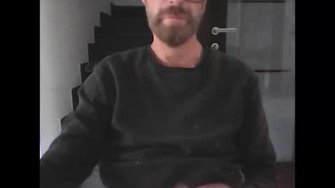 Snapshot of mastroitaliano chatting on 10/30/25, 10:38 mastroitaliano online show from 10/30/25, 10:38