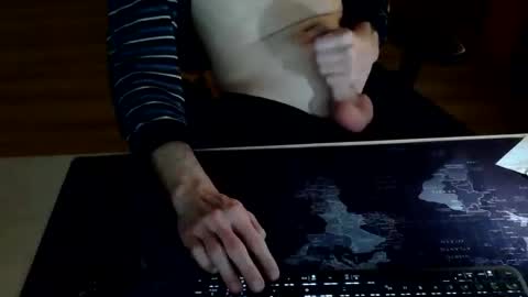 Snapshot of masturbatemindbreaker chatting on 03/05/25, 10:43 MasturbateMindbreaker online show from 03/05/25, 10:43