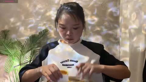 SuSu online show from 09/21/25, 08:05