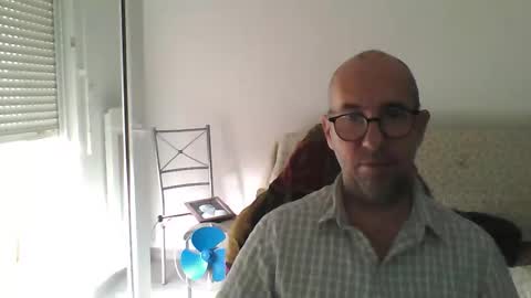 mat11efou online show from 09/10/25, 10:15