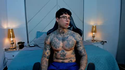 mateo_dilucajs1 online show from 09/10/25, 12:10