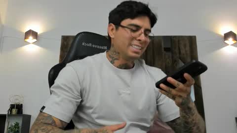 mateo_dilucajs1 online show from 10/19/25, 08:09