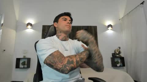 mateo_dilucajs1 online show from 10/22/25, 09:03