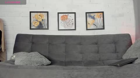 Snapshot of mateo_hunter chatting on 12/03/25, 02:08 MATEO HUNTER online show from 12/03/25, 02:08