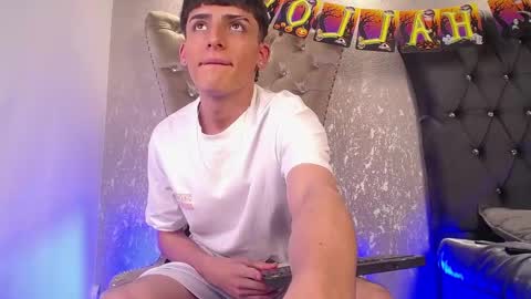 mateo mitchell online show from 10/17/25, 04:15