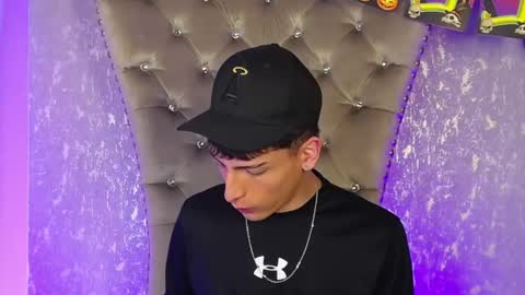 mateo mitchell online show from 10/19/25, 10:10