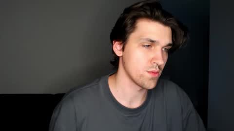 mateo_zeus online show from 10/04/25, 06:39