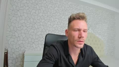 Snapshot of mateobenjamin chatting on 12/05/24, 05:06 MateoBenjamin online show from 12/05/24, 05:06