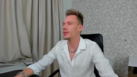 Snapshot of mateobenjamin chatting on 01/03/25, 07:18 MateoBenjamin online show from 01/03/25, 07:18