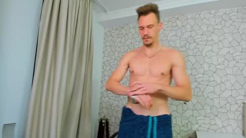 Snapshot of mateobenjamin chatting on 01/30/25, 05:17 MateoBenjamin online show from 01/30/25, 05:17