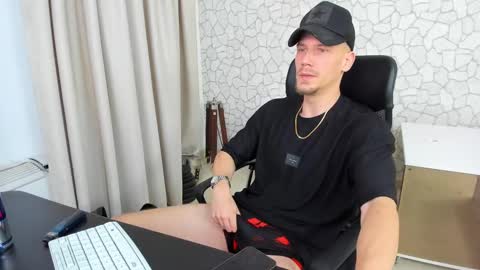 Snapshot of mateobenjamin chatting on 02/08/25, 02:49 MateoBenjamin online show from 02/08/25, 02:49