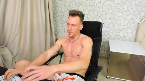 Snapshot of mateobenjamin chatting on 02/21/25, 10:37 MateoBenjamin online show from 02/21/25, 10:37