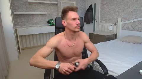 Snapshot of mateobenjamin chatting on 03/08/25, 06:10 MateoBenjamin online show from 03/08/25, 06:10