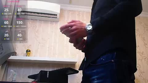 Snapshot of mateobenjamin chatting on 10/19/25, 05:19 MateoBenjamin online show from 10/19/25, 05:19