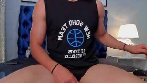 Snapshot of mateoking1 chatting on 02/20/25, 07:23 MATEO KING online show from 02/20/25, 07:23