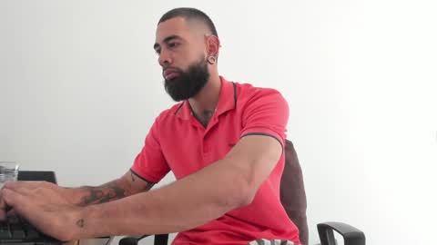 Matheus     online show from 01/17/25, 06:23