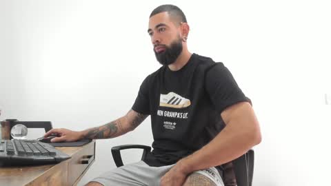 Matheus     online show from 01/30/25, 03:29