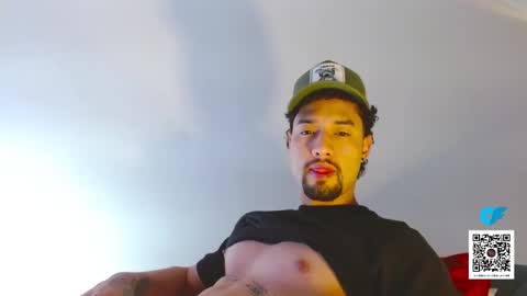 STRURIBE ON INSTAGRAM online show from 11/13/25, 11:31