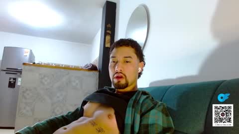 STRURIBE ON INSTAGRAM online show from 11/20/25, 11:10