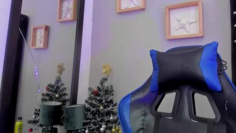 mathewboy2 online show from 12/22/25, 07:22