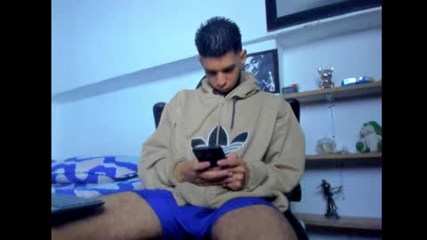 Teo online show from 02/11/25, 12:27