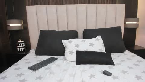 mathilda_liz online show from 09/13/25, 12:16