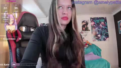 Mathilda Lapetite online show from 10/08/25, 09:56