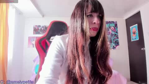 Mathilda Lapetite online show from 05/26/26, 08:49