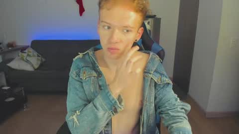 Alejandro Alex online show from 01/06/25, 12:27