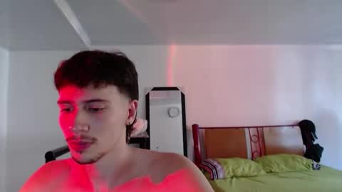 Snapshot of matidick_23cm chatting on 02/20/26, 09:48 matidick_23cm online show from 02/20/26, 09:48