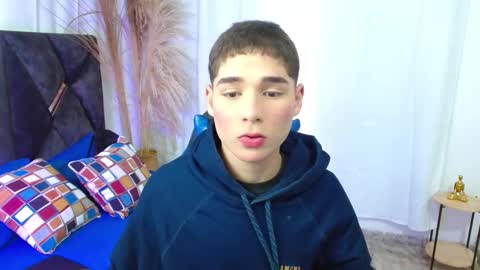 Mati online show from 11/06/25, 01:56