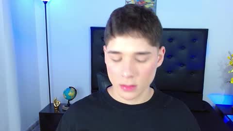 Mati online show from 03/25/26, 02:01